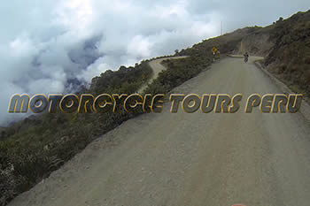 Acjanacu highest pass - Moto tour to Manu Cloud Forest